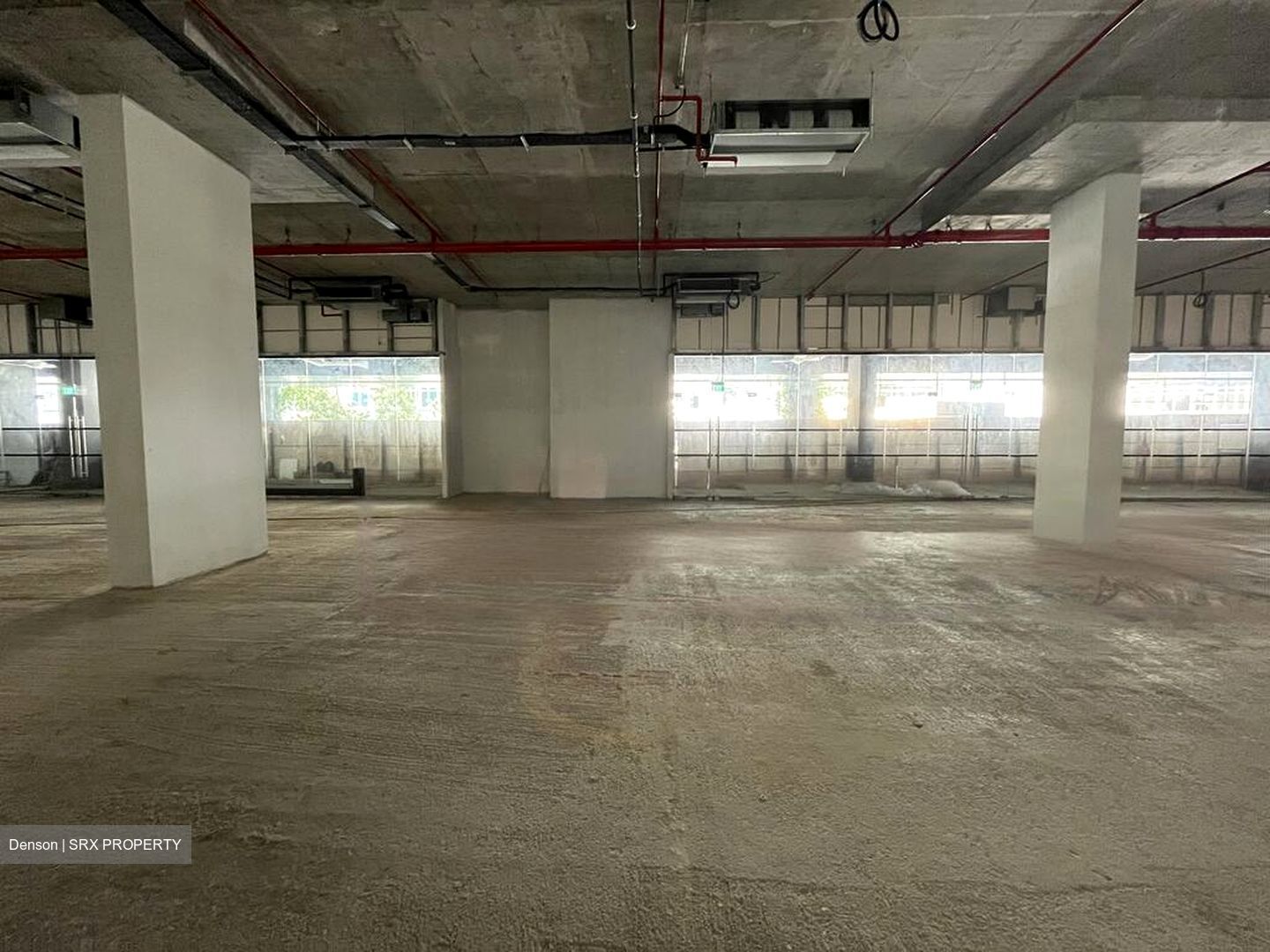 The M (D7), Retail #464483571